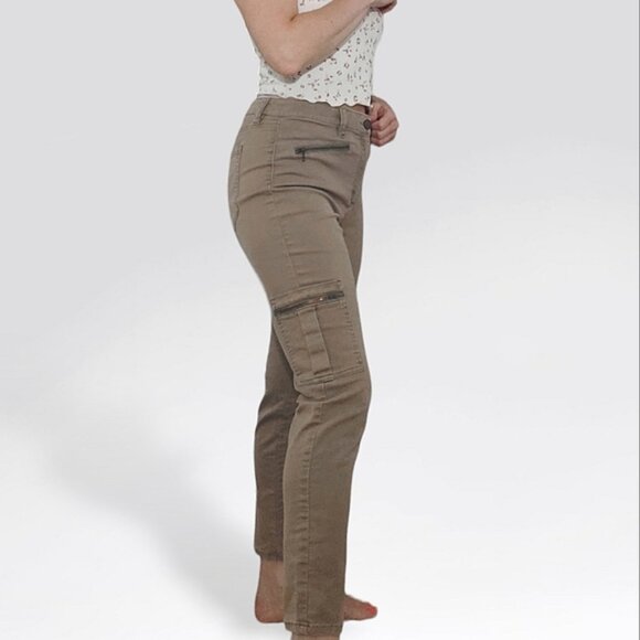 Design Lab Womens Mid Rise Sand Khaki Slim Straight Cargo Utility Pants- 31 - Picture 2 of 16